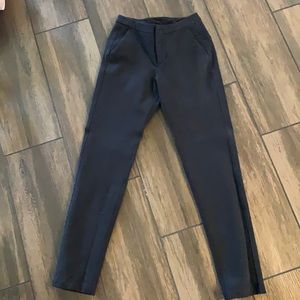Lululemon city trek trouser size 2 black